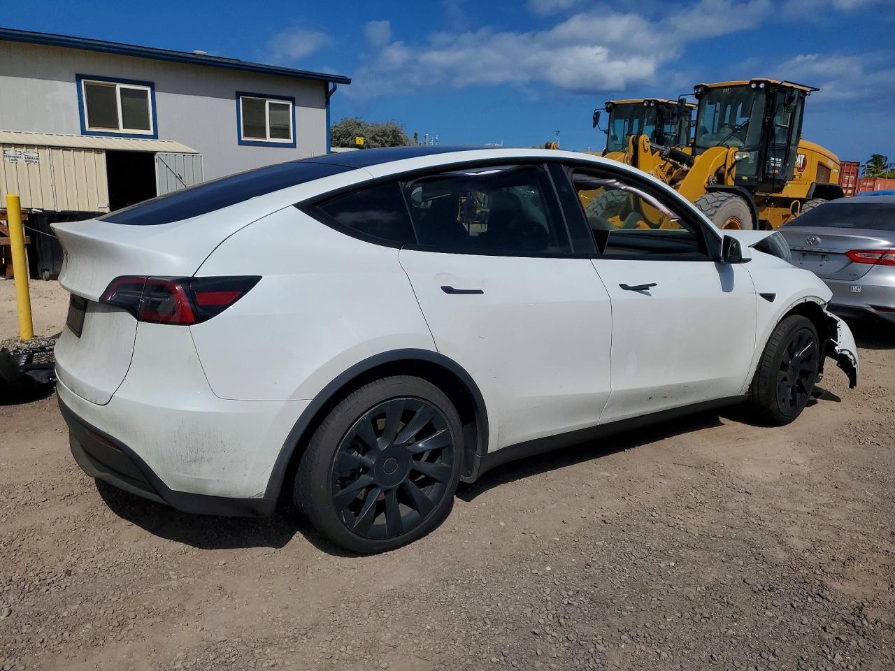 2024 Tesla Model Y - Image 3