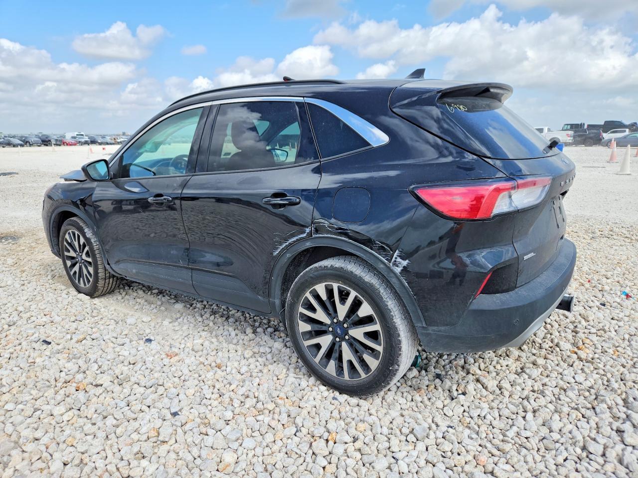 2020 Ford Escape Sel - Фото 2
