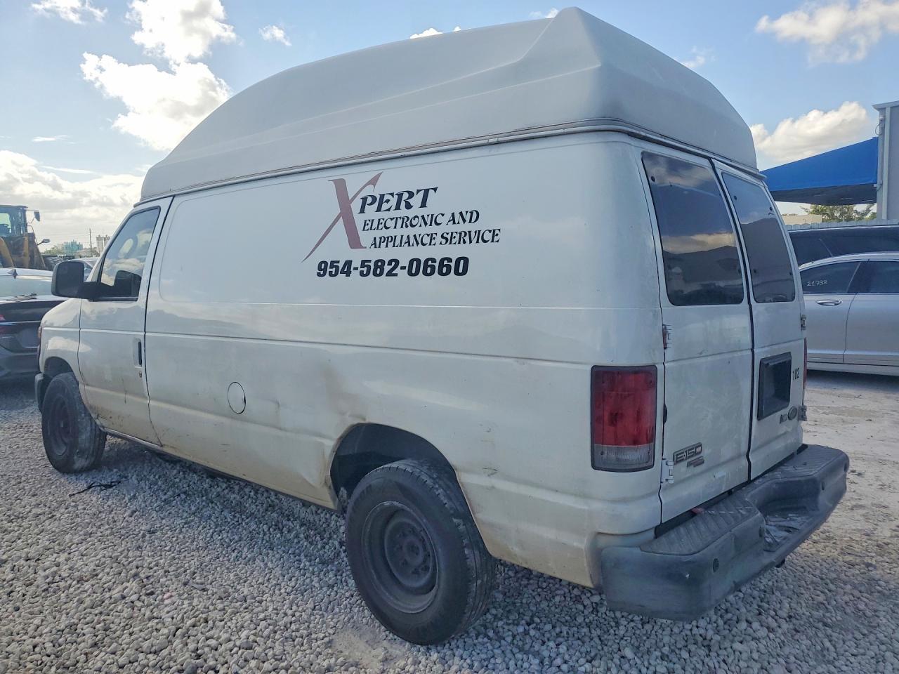 2011 Ford E150 Delivery Van - Image 2
