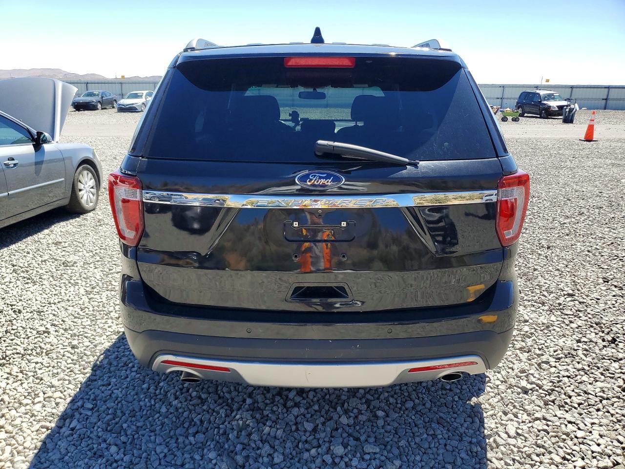 2016 Ford Explorer Xlt - Фото 6