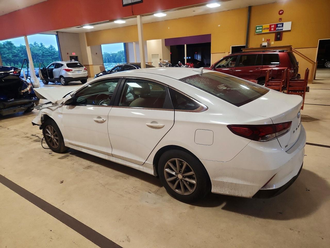 2019 Hyundai Sonata Se - Image 2
