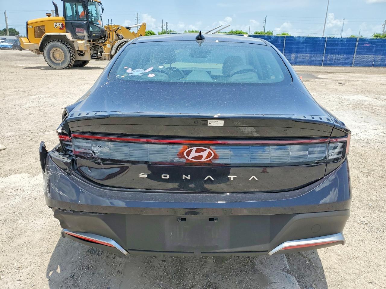 2025 Hyundai Sonata Se - Image 6