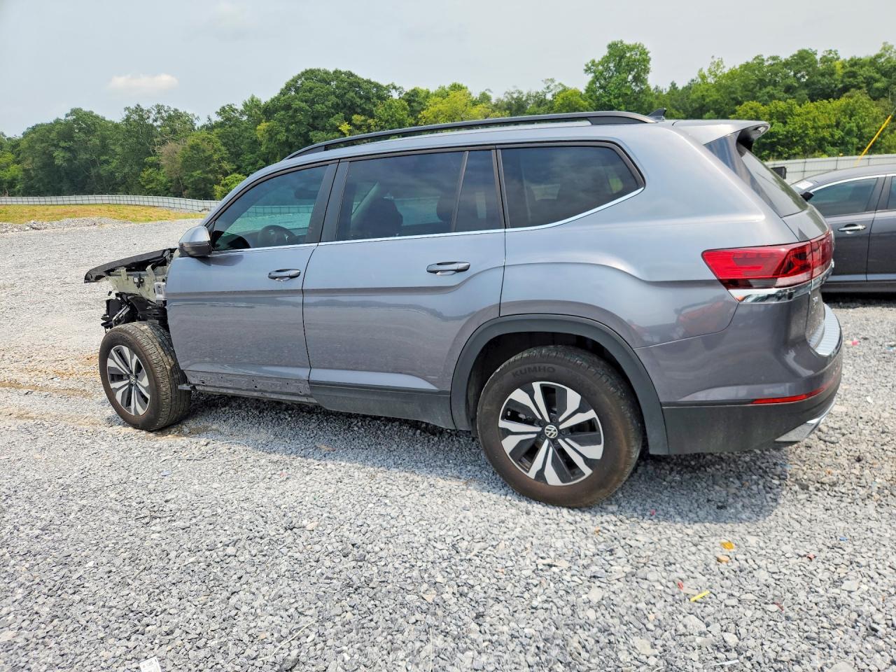 2024 Volkswagen Atlas Se - Image 2