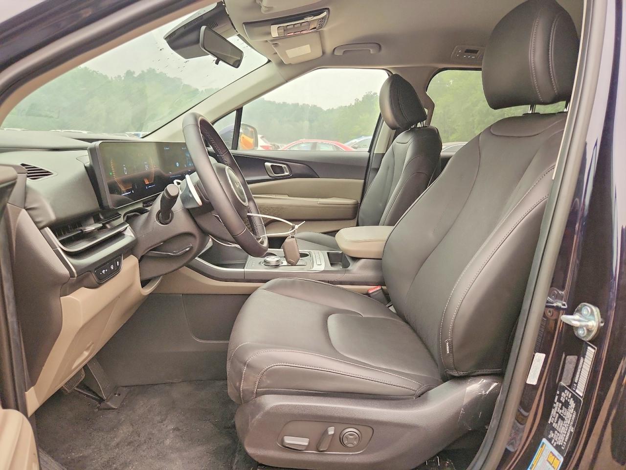 2026 Kia Carnival Lxs - Image 7