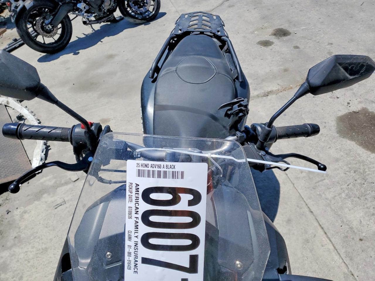2025 Honda Adv160 A - Image 5