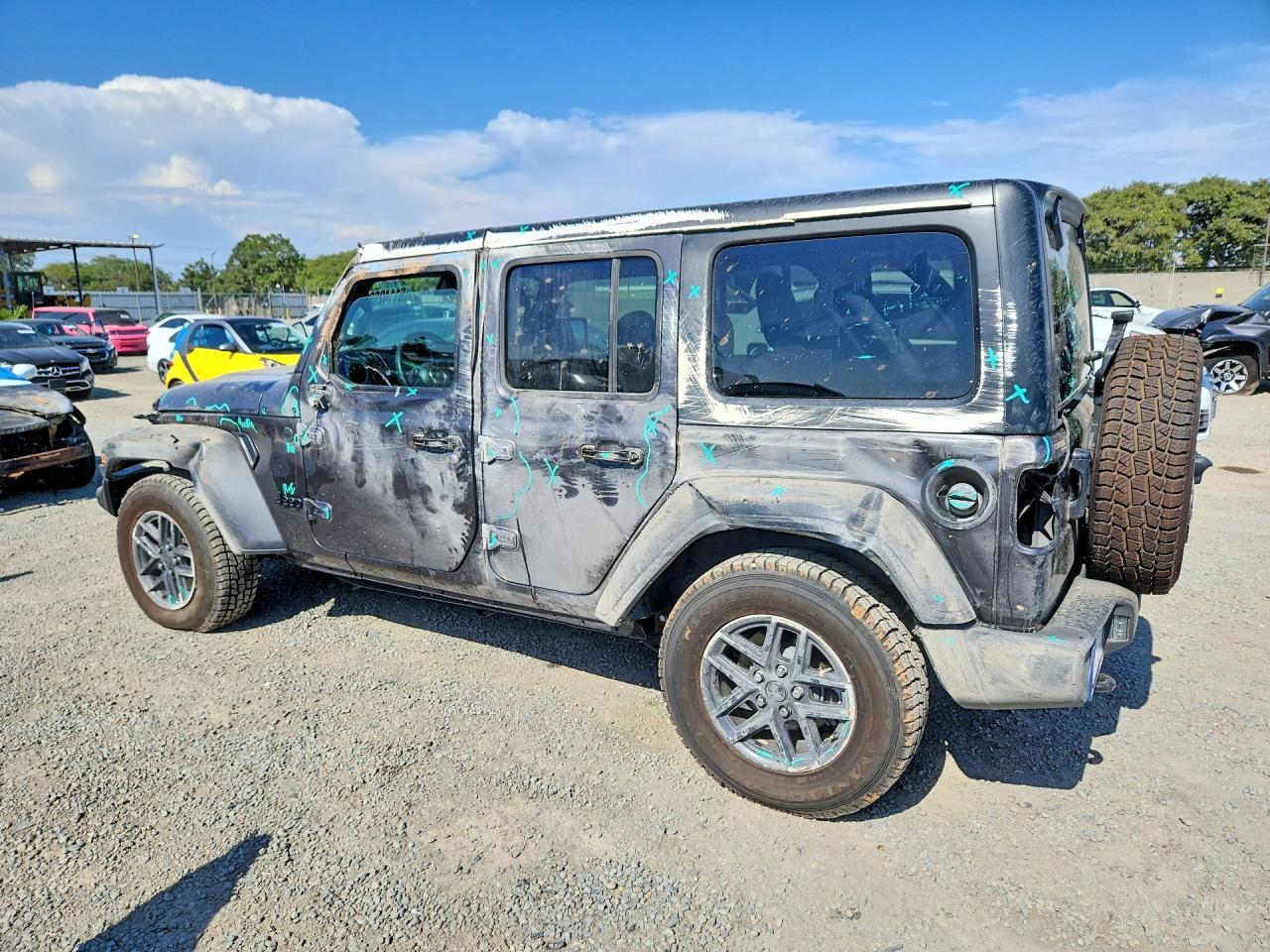 2025 Jeep Wrangler Sport - Фото 2