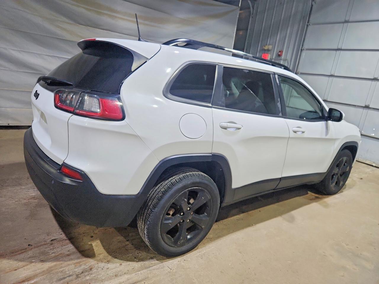 2020 Jeep Cherokee Latitude Plus - Фото 3