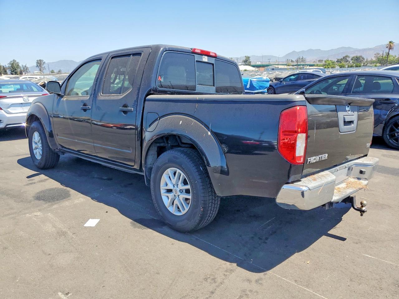 2018 Nissan Frontier Sv - Image 2