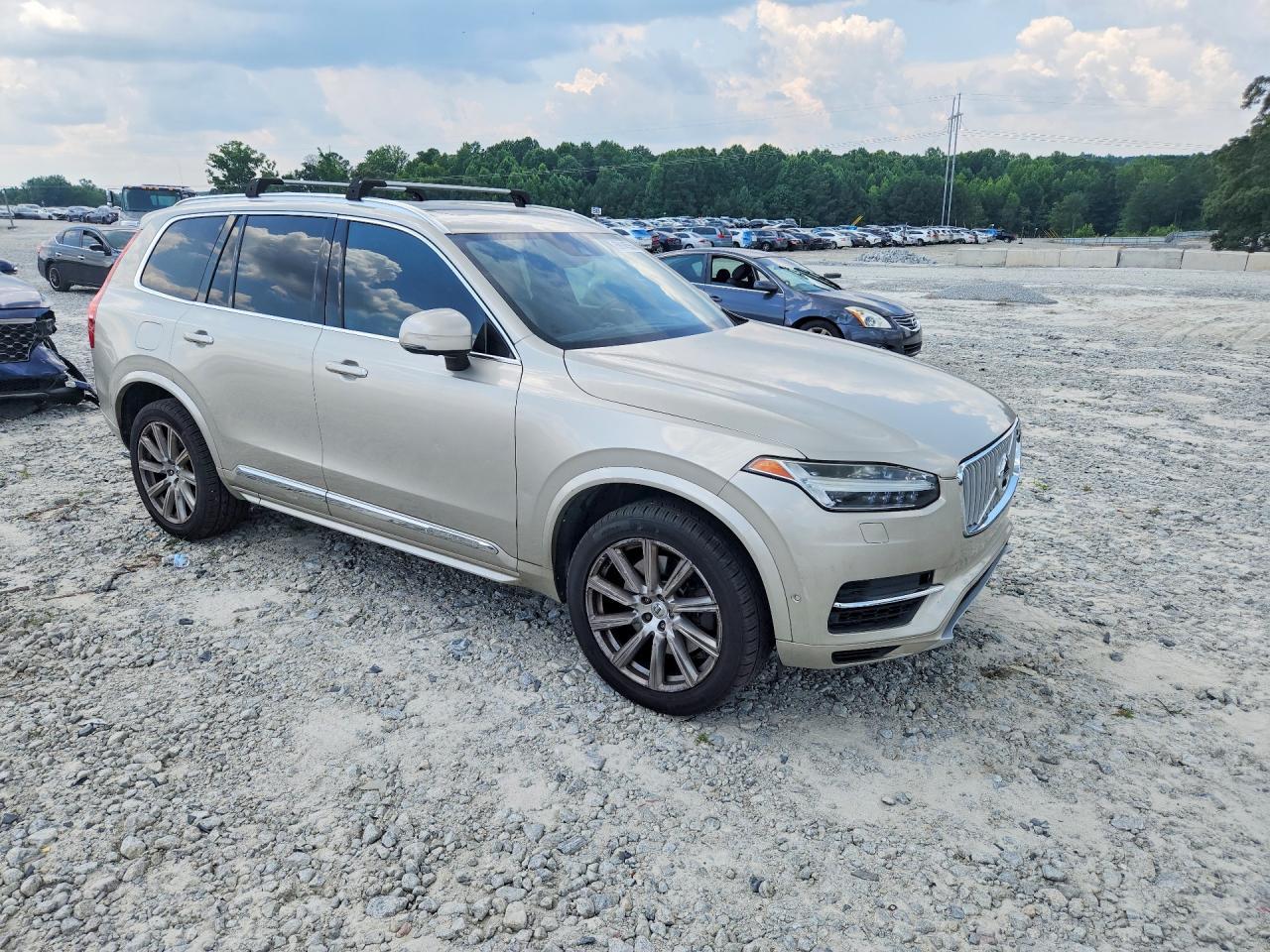 2017 Volvo Xc90 T8 - Image 4