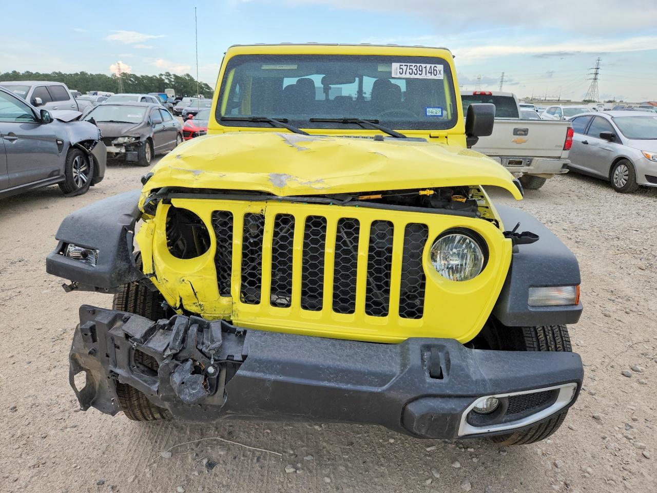 2023 Jeep Gladiator Sport - Image 5