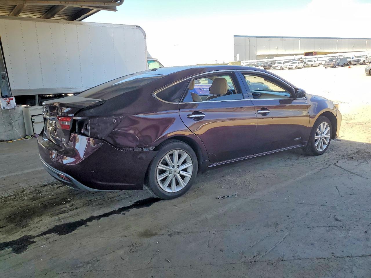 2016 Toyota Avalon Hybrid Xle Premium - Image 3