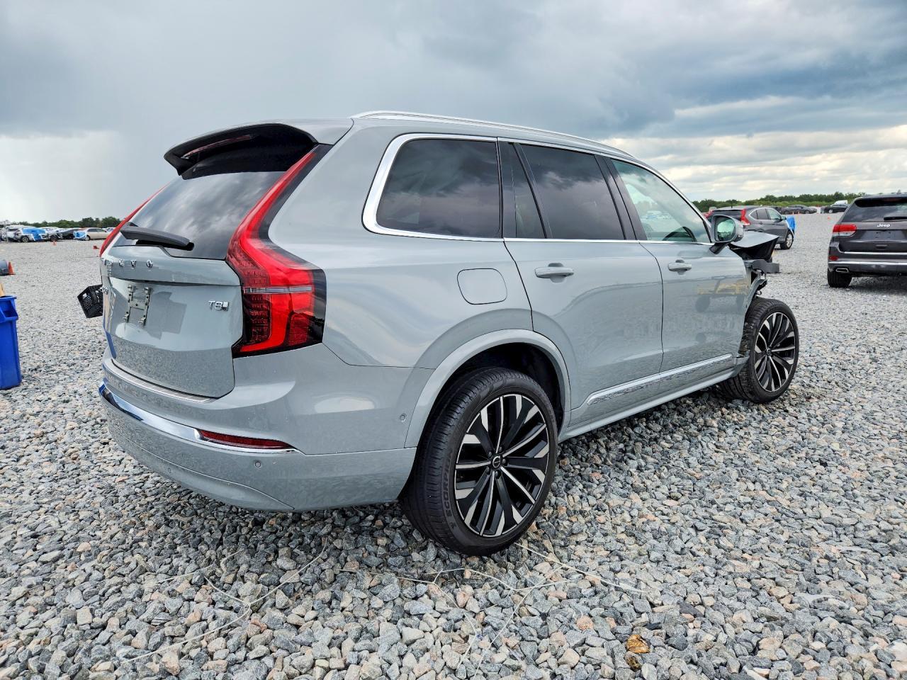 2025 Volvo Xc90 Ultra - Image 3