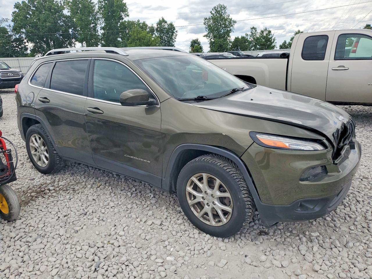 2015 Jeep Cherokee Latitude - Image 4
