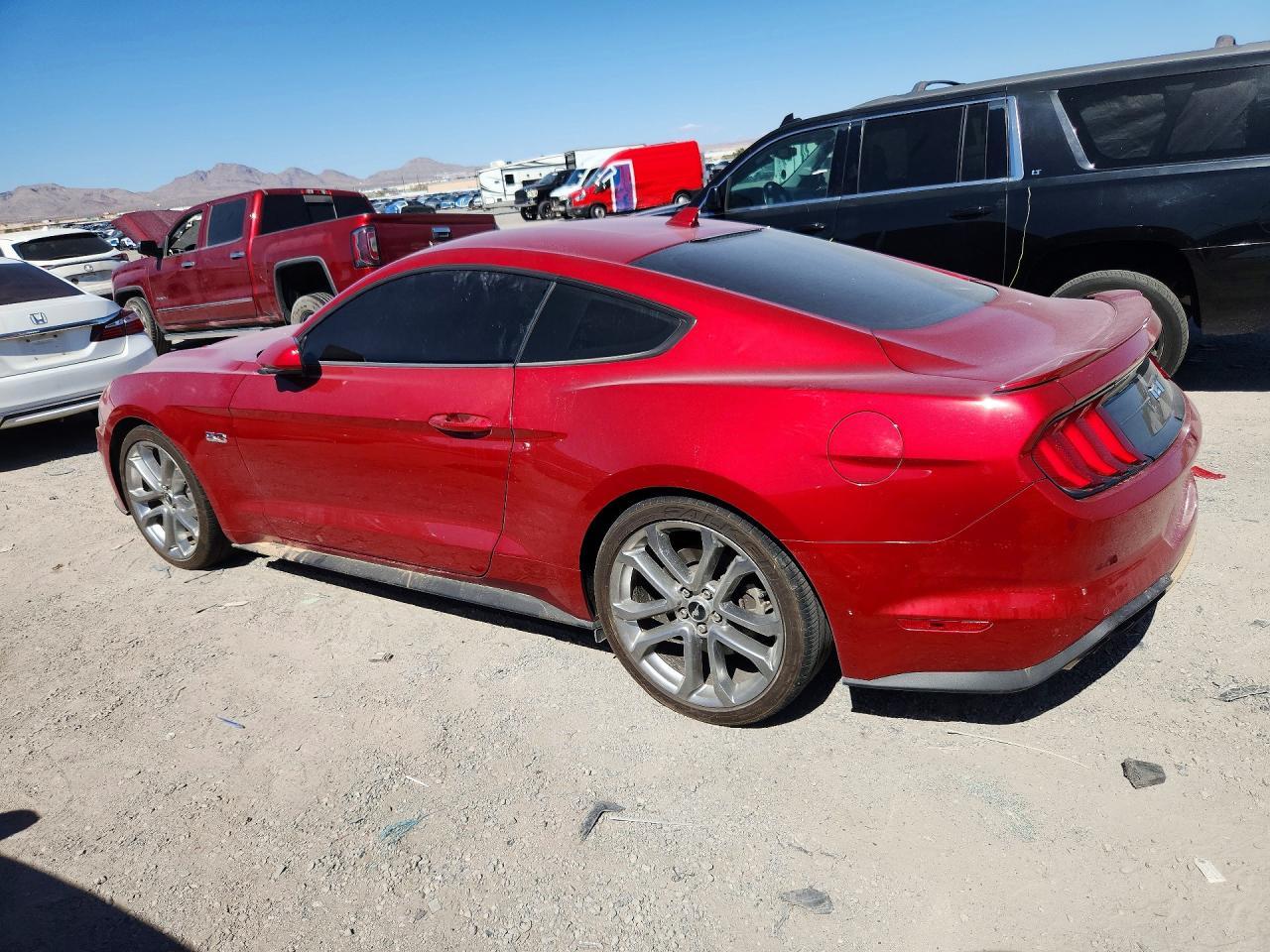 2022 Ford Mustang Gt - Фото 2
