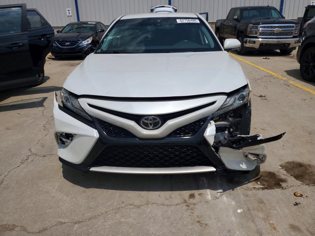 2019 Toyota Camry Xse - Фото 5