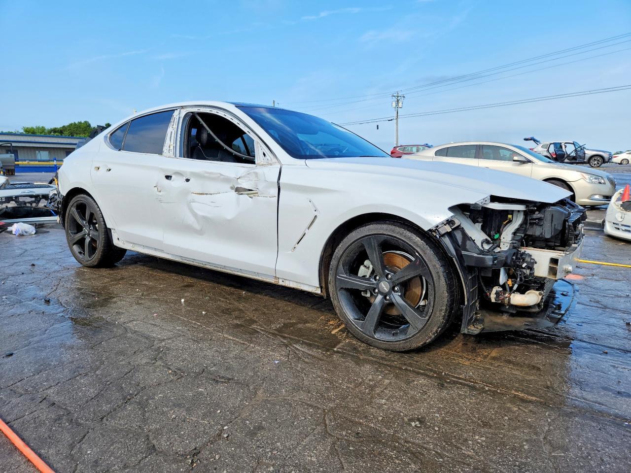 2019 Genesis G70 2.0T Advanced - Image 4