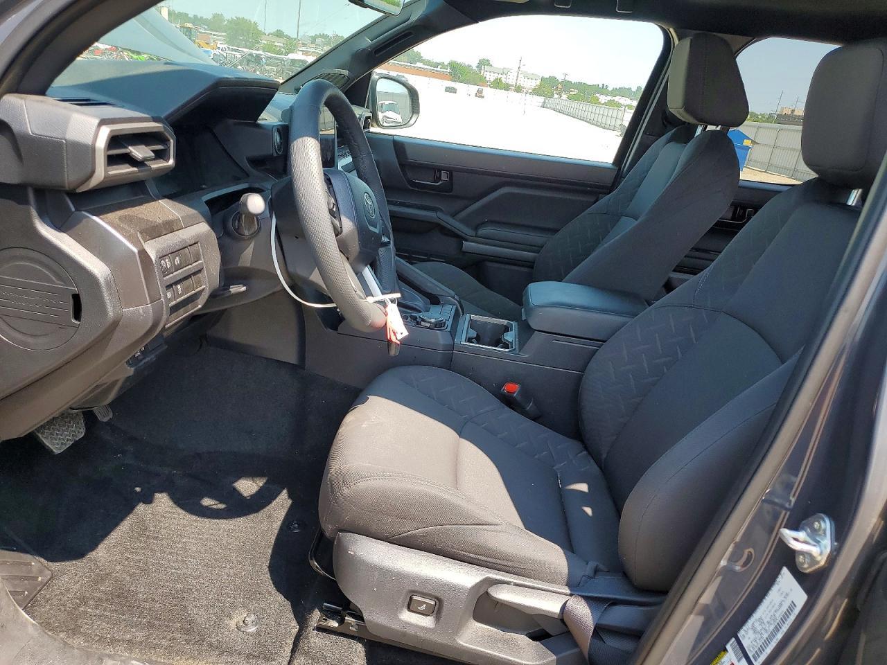 2025 Toyota Tacoma Sr5 - Image 7