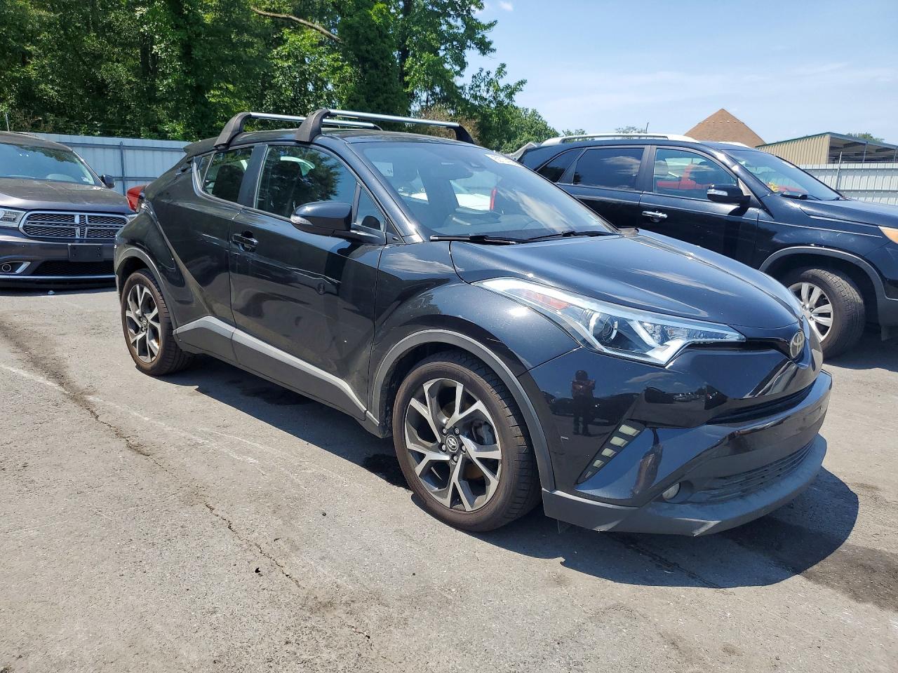 2018 Toyota C-Hr Xle - Image 4