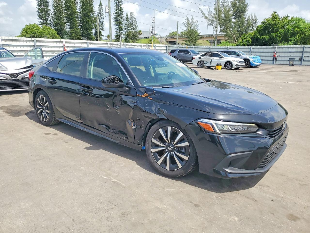 2022 Honda Civic Ex - Image 4