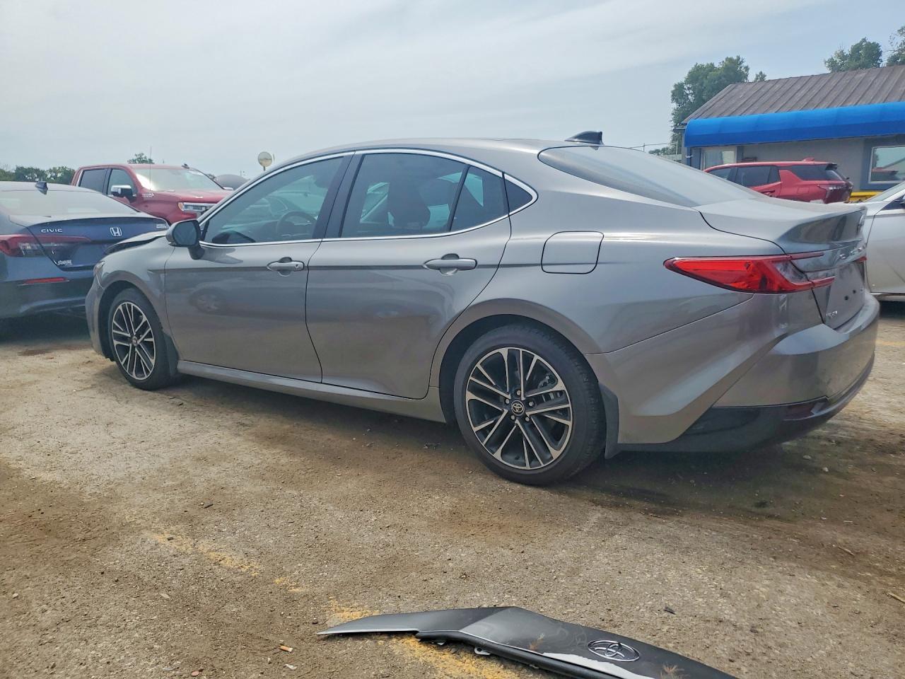 2026 Toyota Camry Xle - Image 2