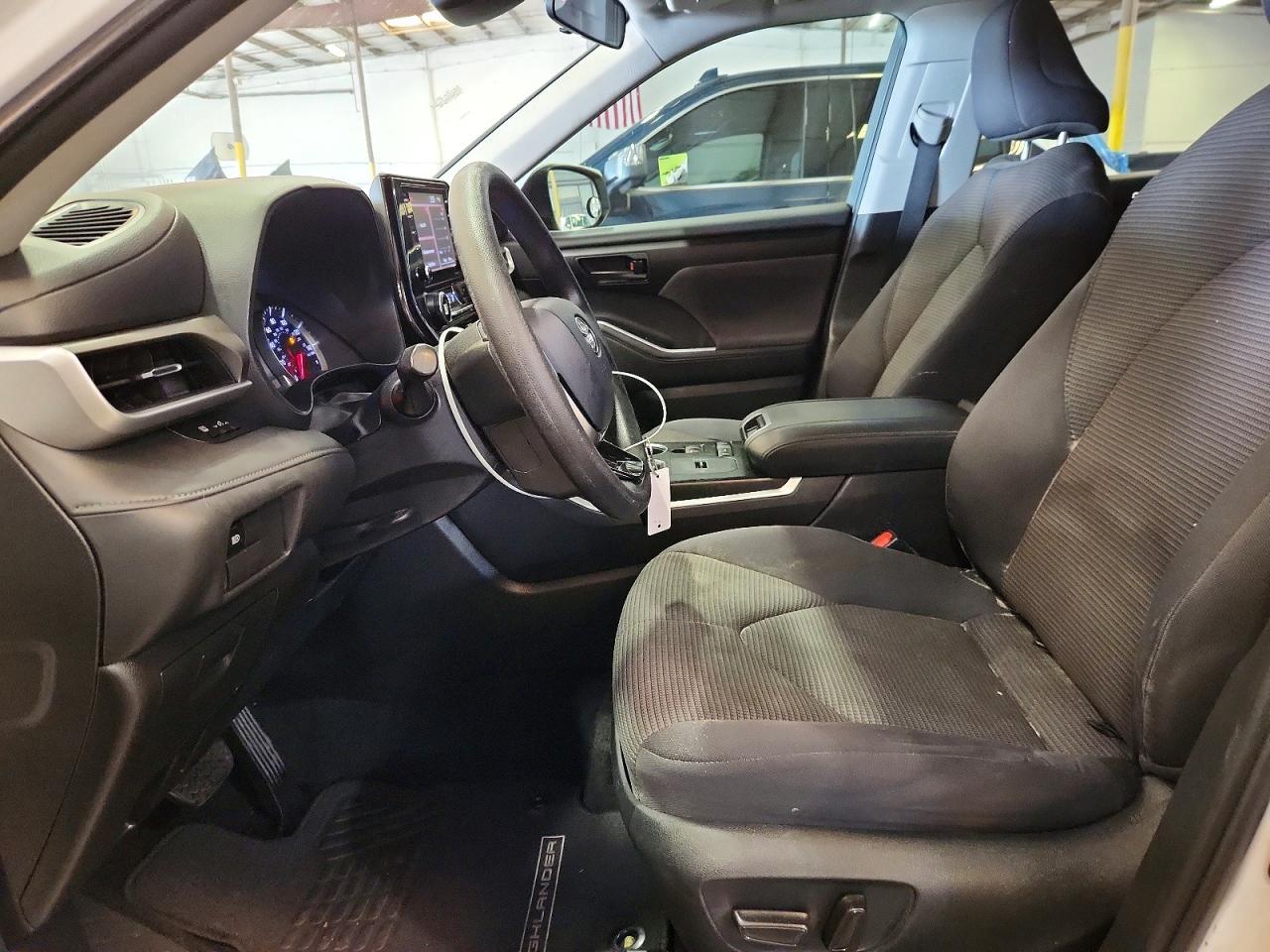 2021 Toyota Highlander L - Фото 7