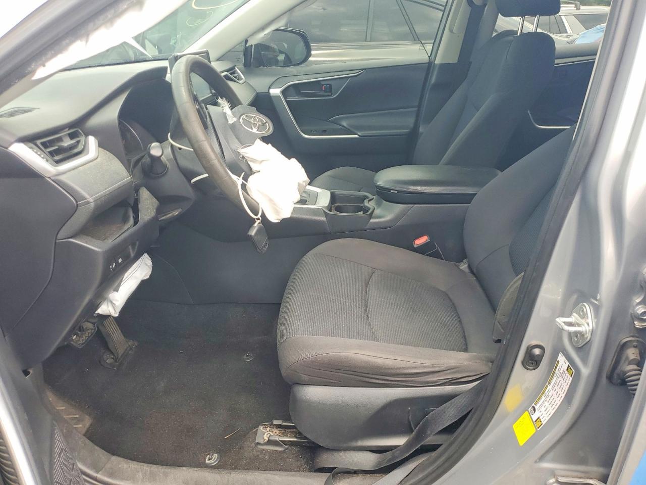 2019 Toyota Rav4 Le - Image 7