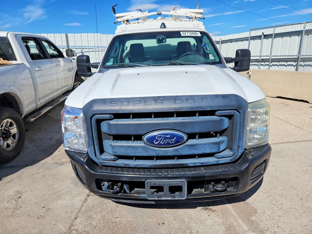 2013 Ford F350 Super Duty - Фото 5