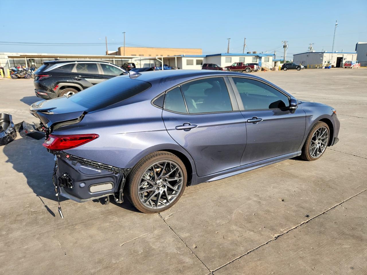 2026 Toyota Camry Se - Фото 3