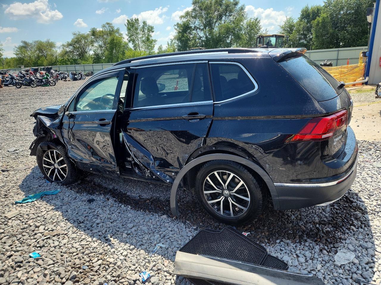2021 Volkswagen Tiguan Se - Image 2