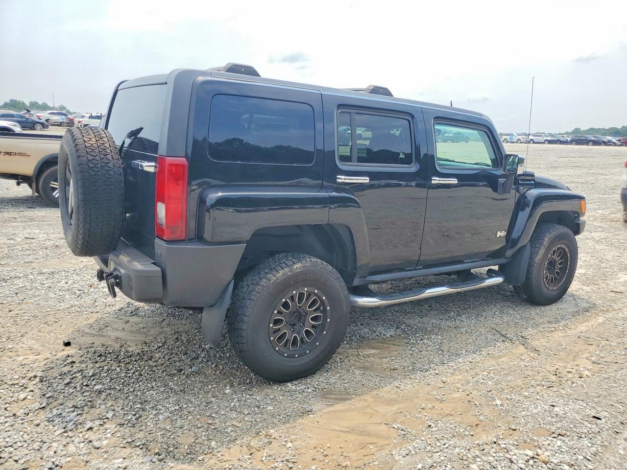 2010 Hummer H3 - Фото 3