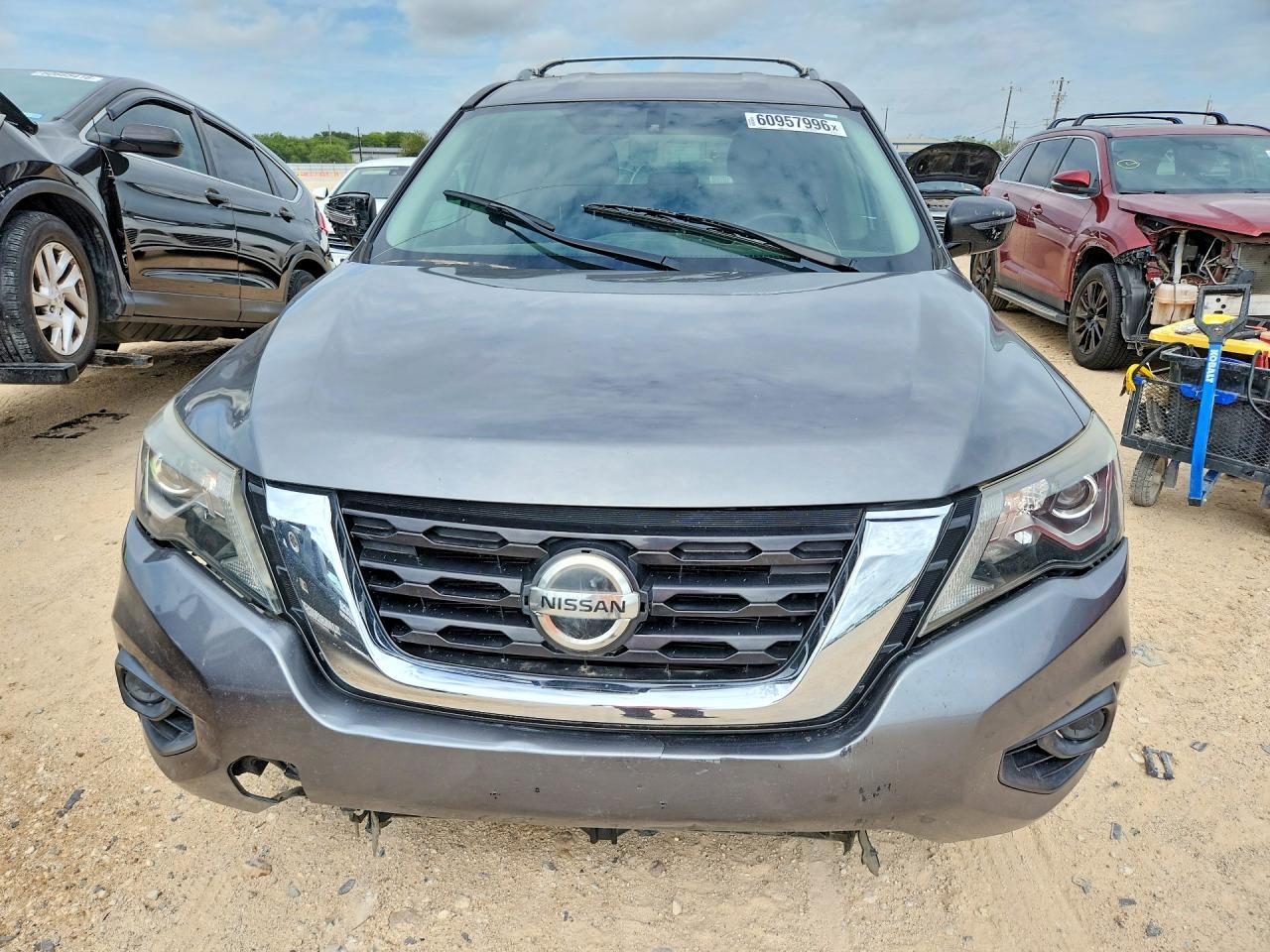2020 Nissan Pathfinder S - Фото 5