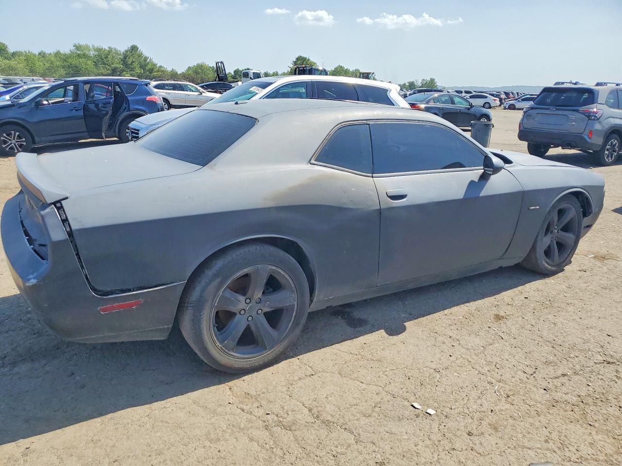 2014 Dodge Challenger Sxt - Image 3