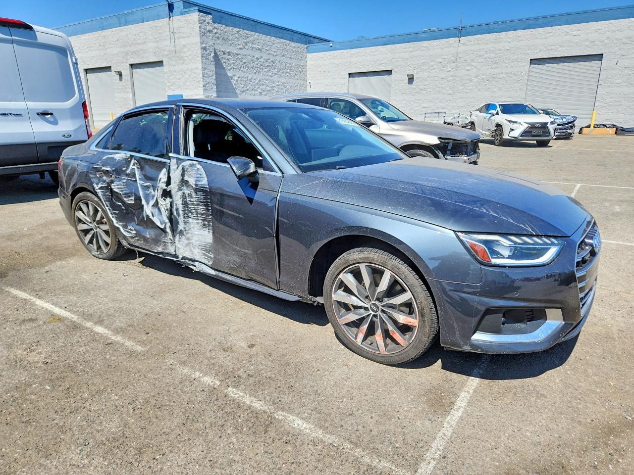2021 Audi A4 Premium Plus 40 - Фото 4