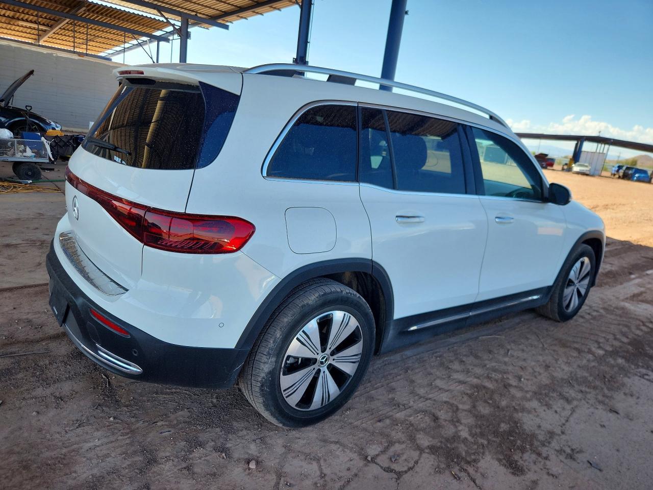 2024 Mercedes-Benz Eqb 250+ - Image 3
