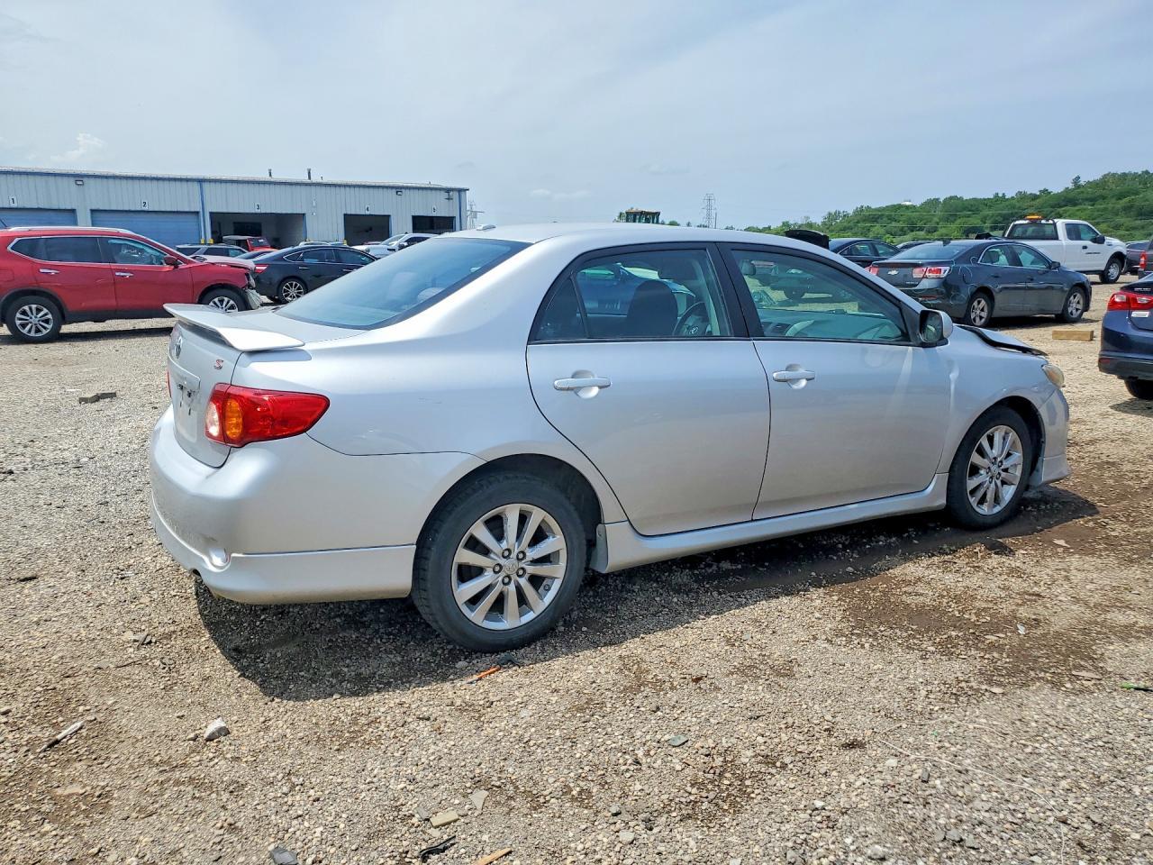 2009 Toyota Corolla S - Image 3