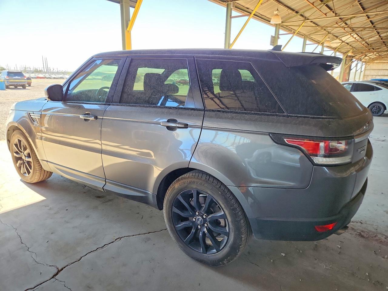 2016 Land Rover Range Rover Sport Hse - Image 2