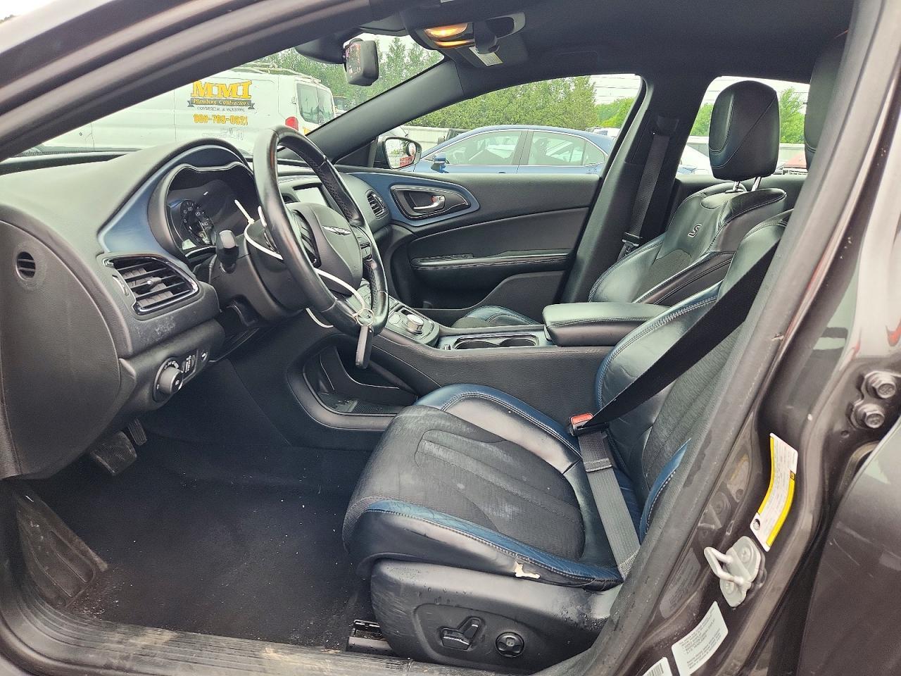 2015 Chrysler 200 S - Фото 7