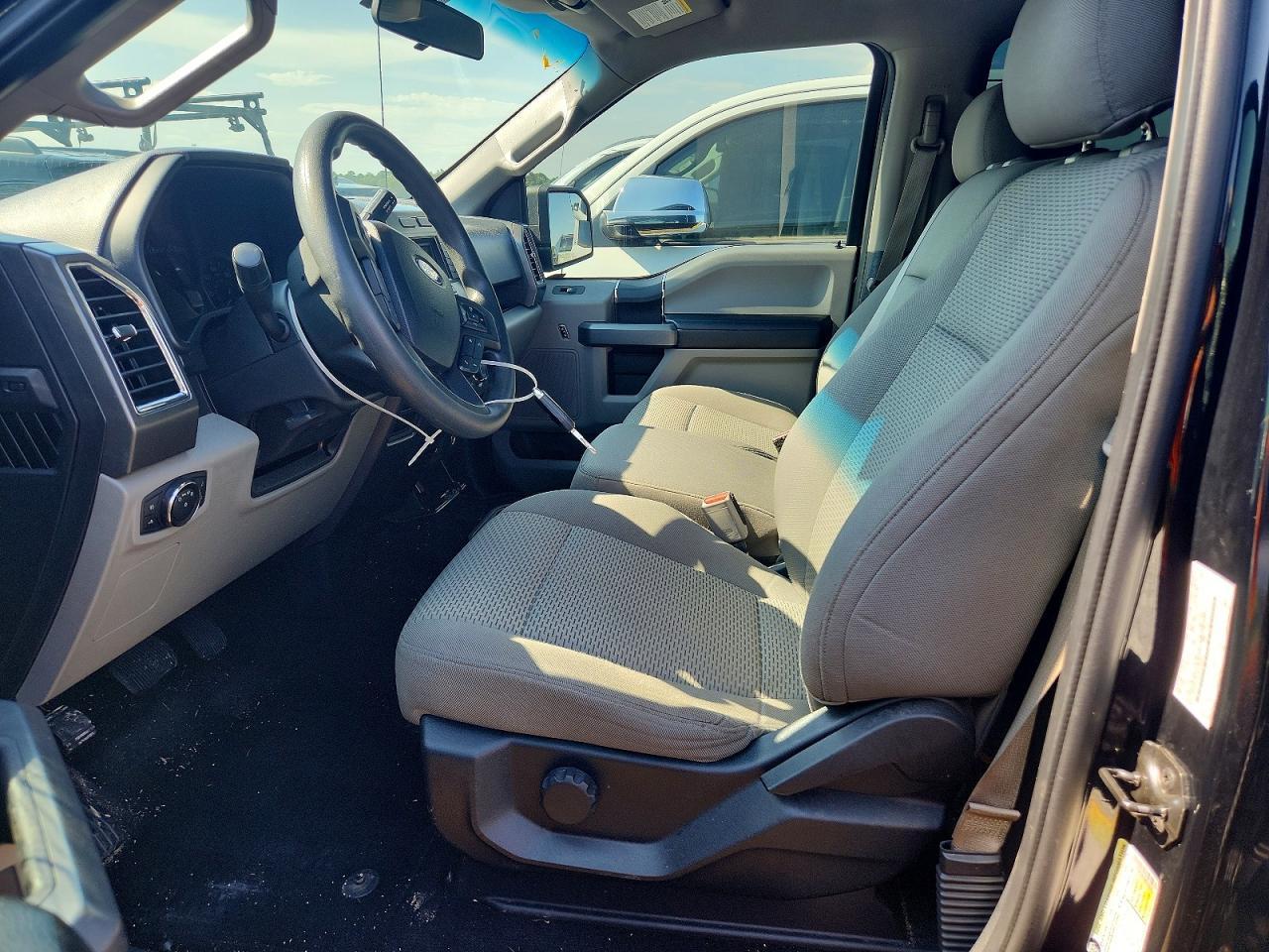 2016 Ford F150 Supercrew - Фото 7