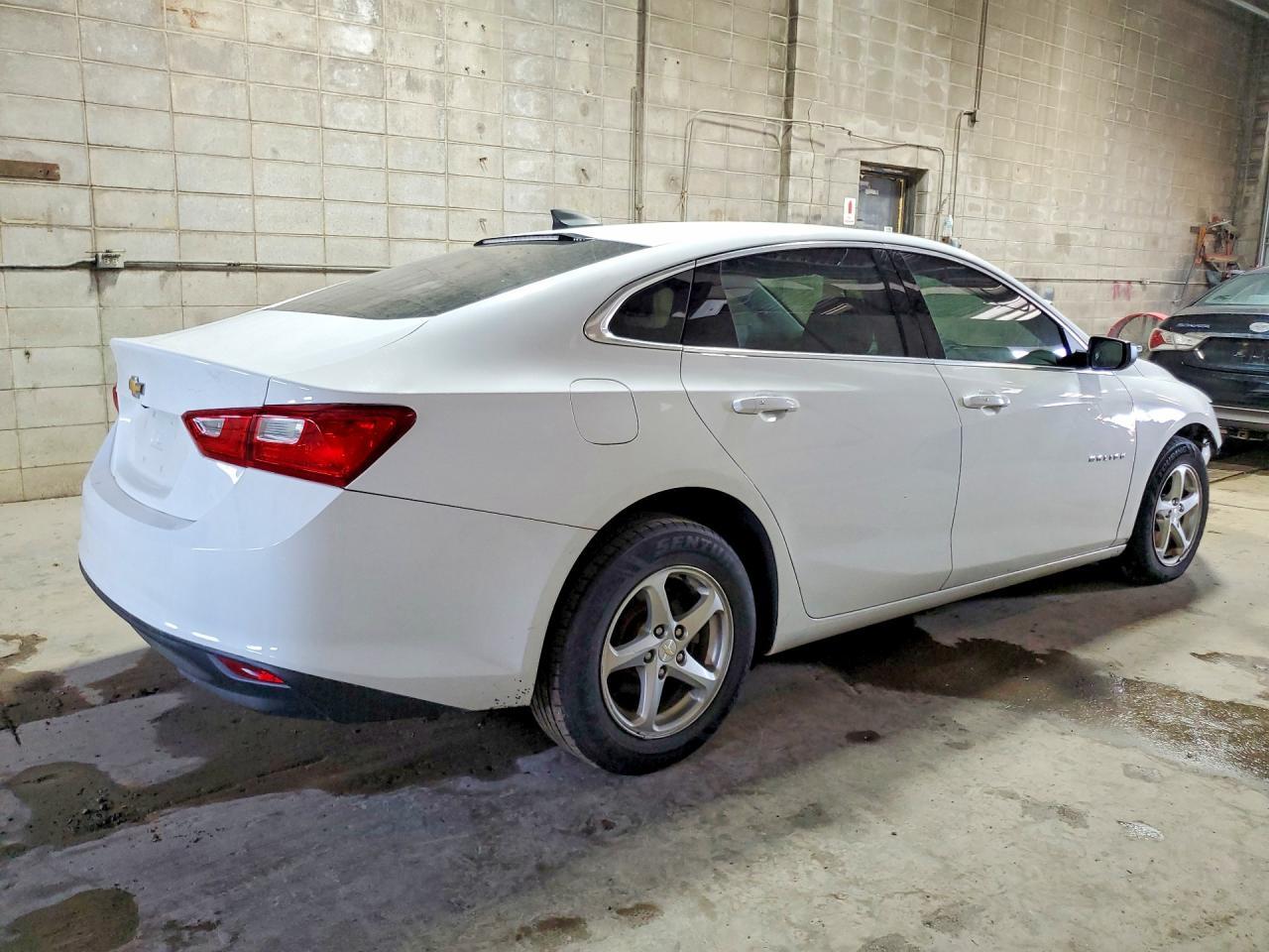 2018 Chevrolet Malibu Ls - Фото 3