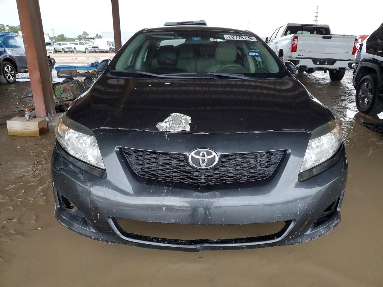 2010 Toyota Corolla Le - Фото 5