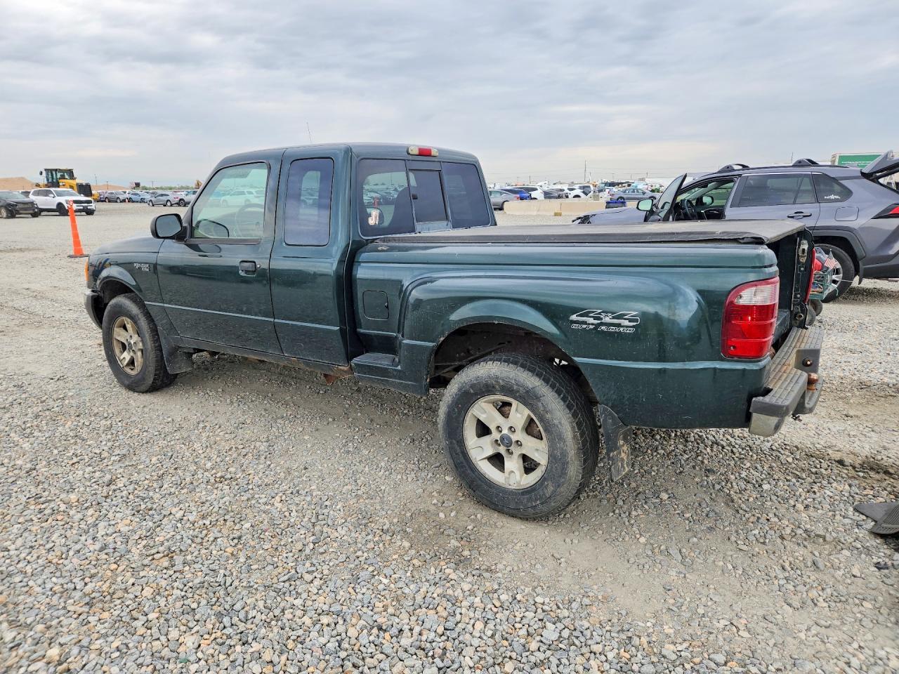 2002 Ford Ranger Super Cab - Image 2