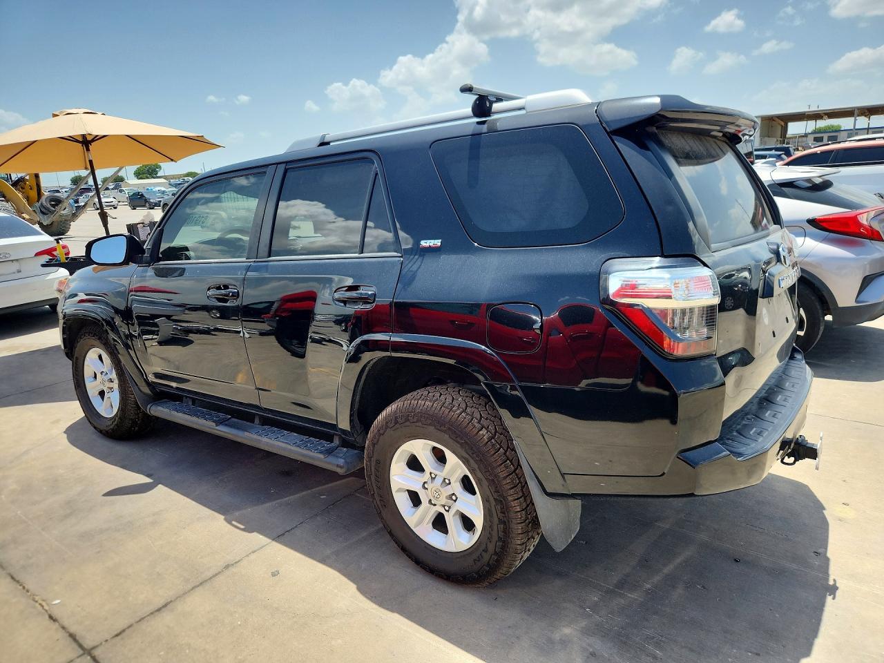 2017 Toyota 4Runner Sr5 - Фото 2