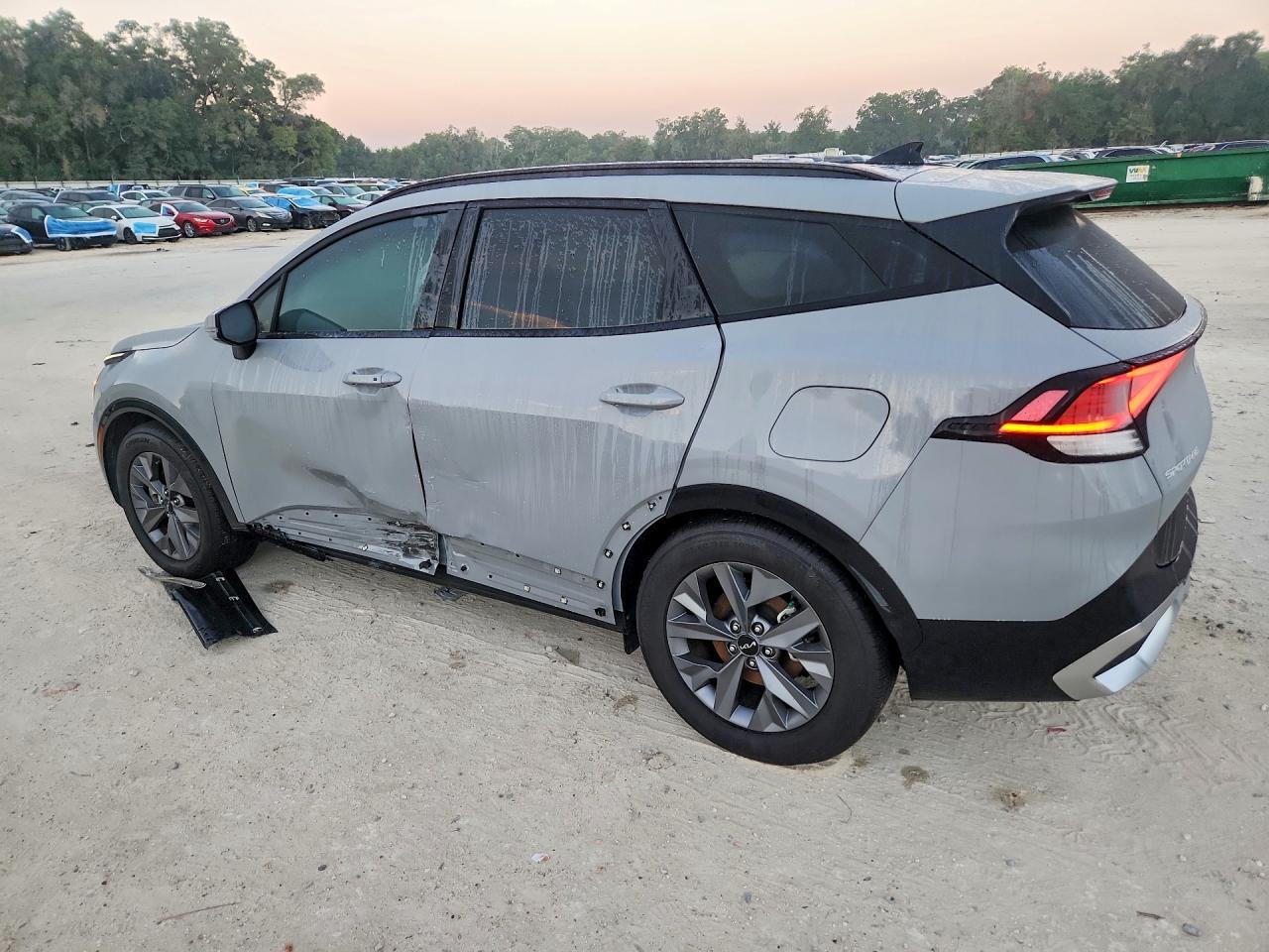2025 Kia Sportage Sx - Image 2