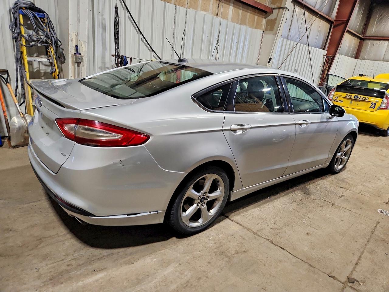2014 Ford Fusion Se - Фото 3