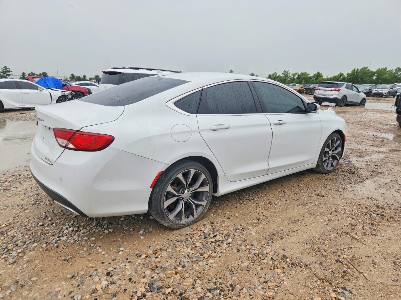 2015 Chrysler 200 C - Фото 3