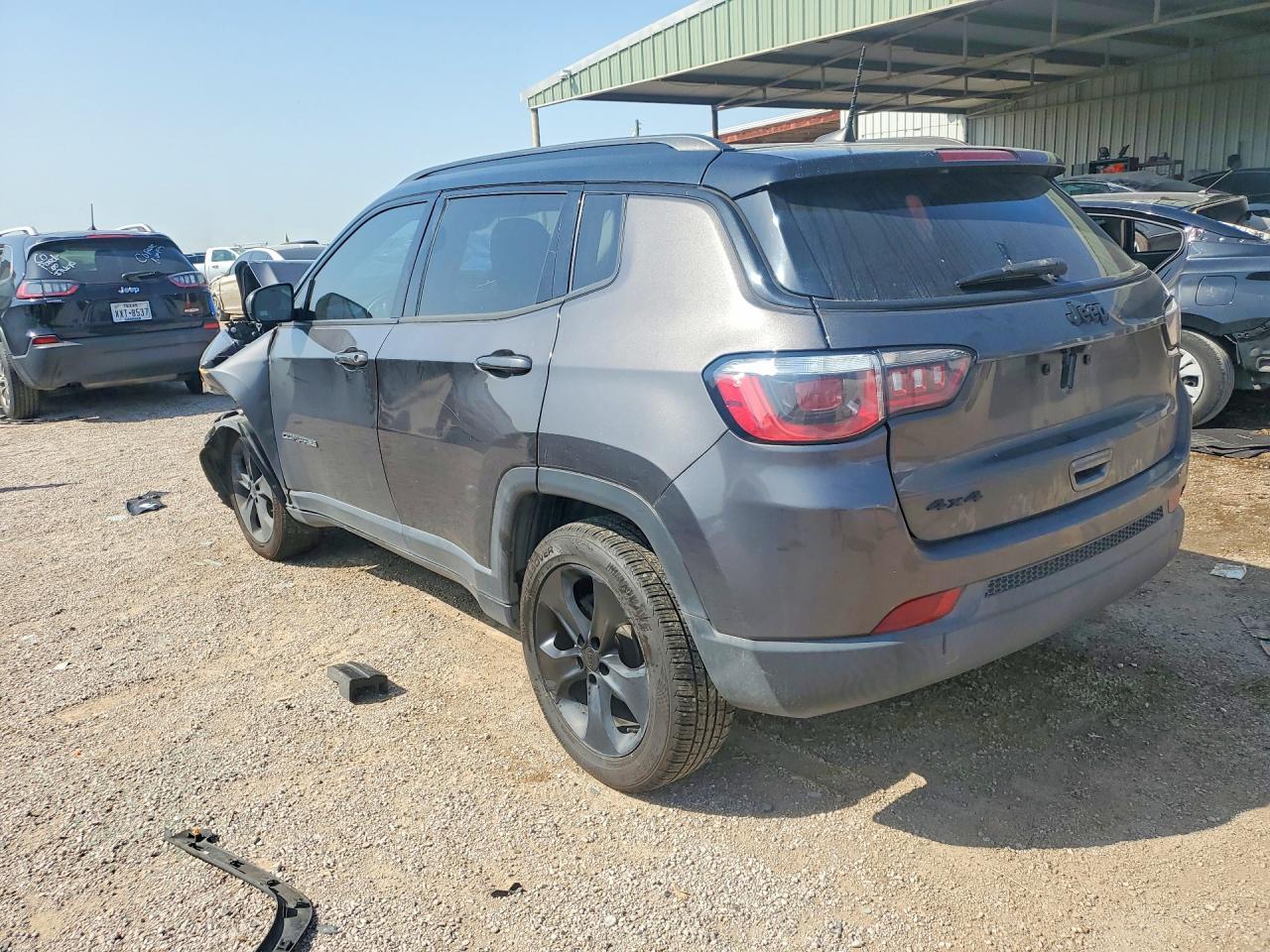 2020 Jeep Compass Latitude - Image 2