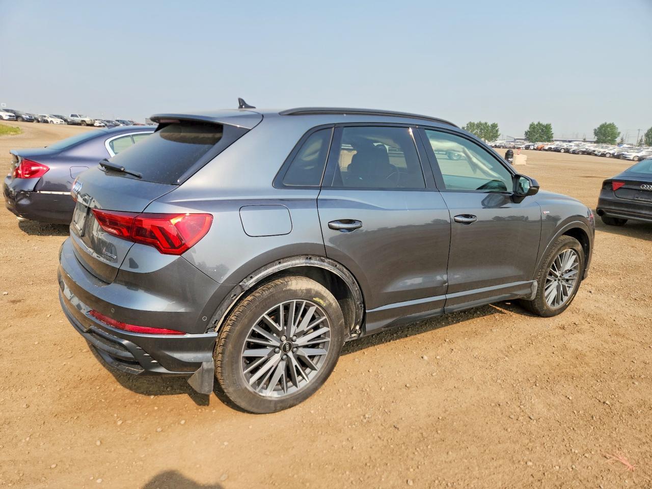 2021 Audi Q3 Technik 45 - Фото 3