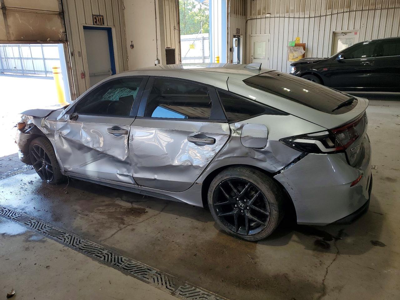 2022 Honda Civic Sport - Фото 2