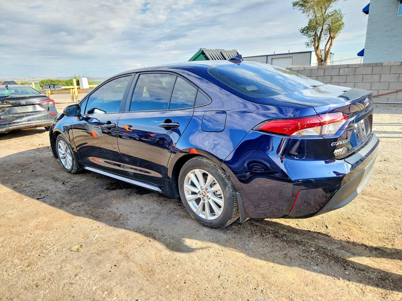 2024 Toyota Corolla Le - Фото 2