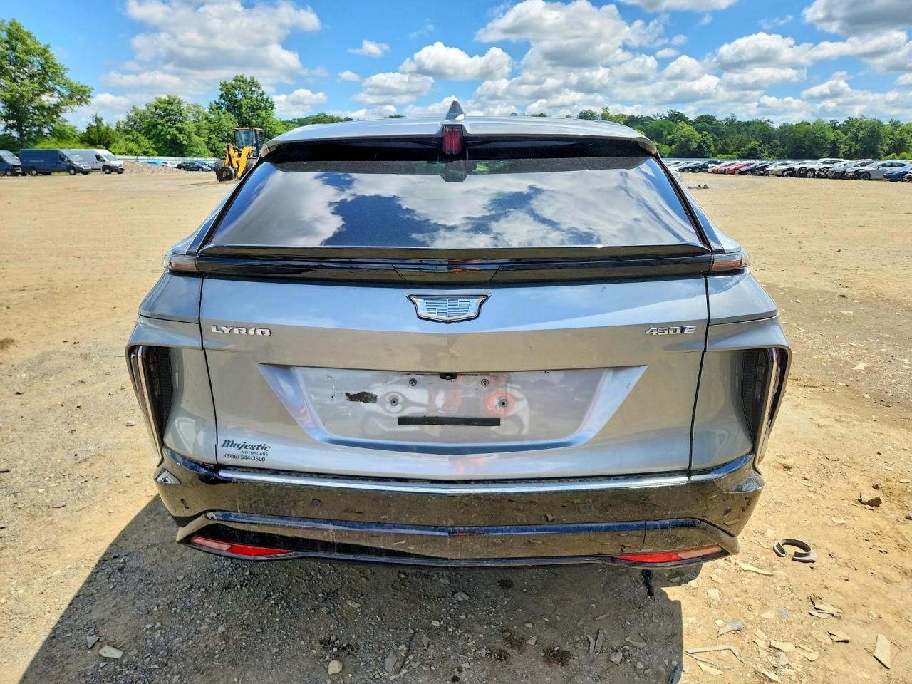 2024 Cadillac Lyriq Tech - Image 6